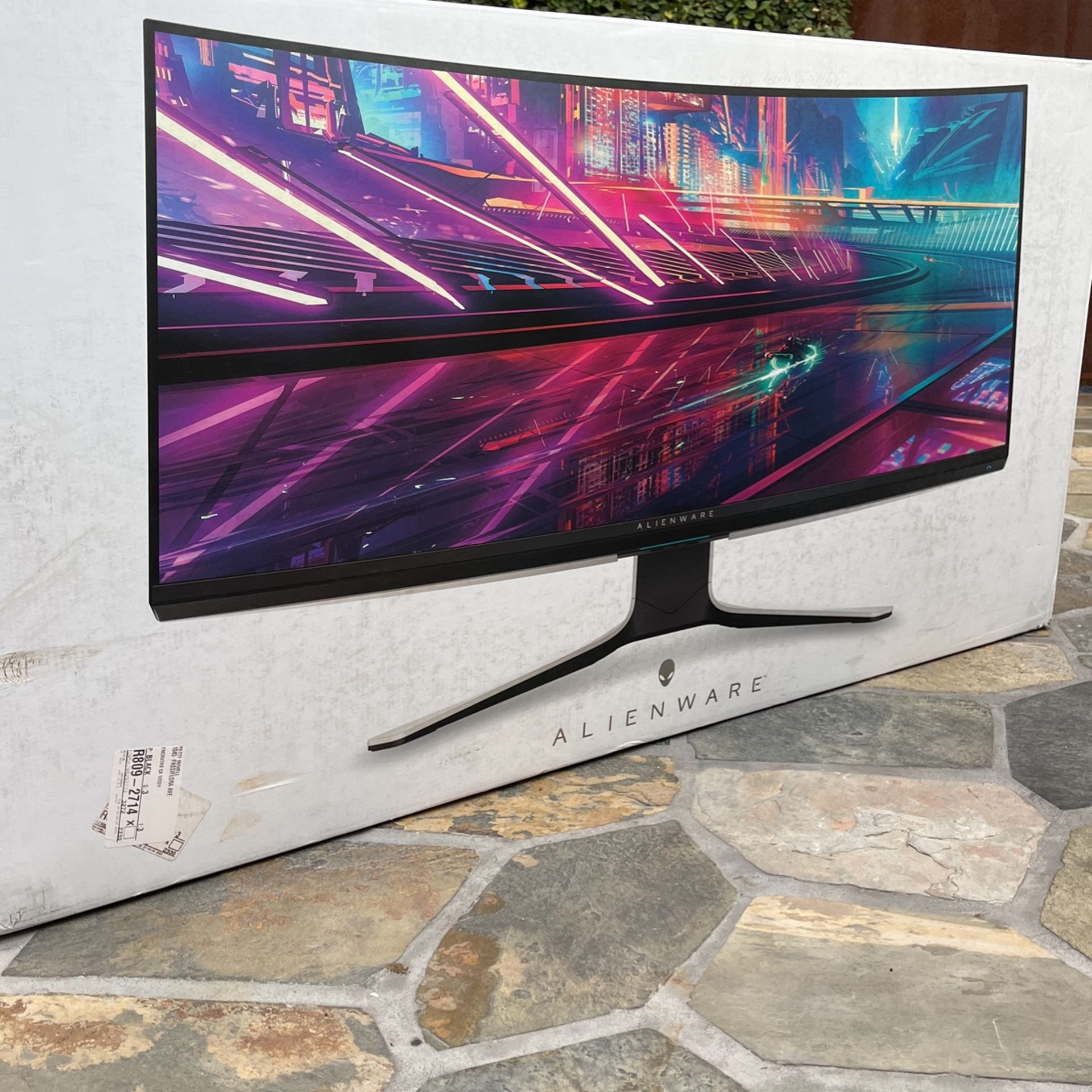 Alienware 38 Curved Gaming Monitor NIB