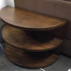 Accent Consol table