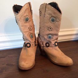Dingo Addie Women’s Western Rodeo cowboy boots 9.5