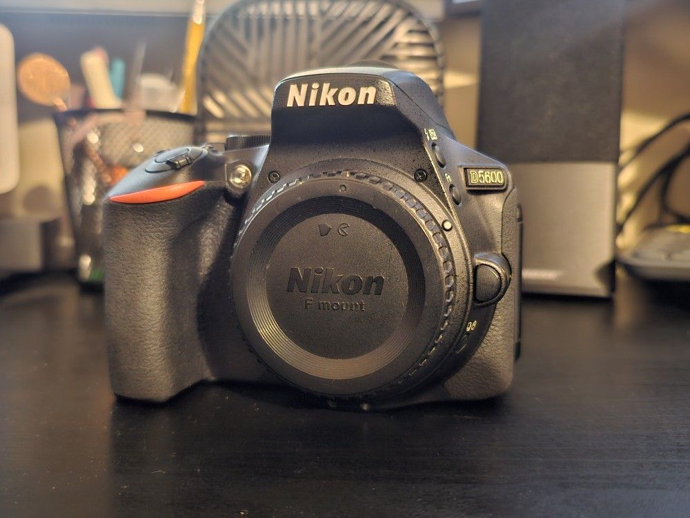 Nikon D5600 Body Only