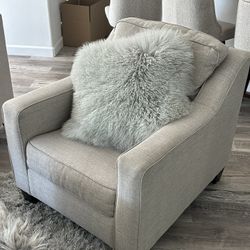 Oversized Chair And Ottoman