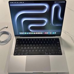 MacBook Pro (M3) 