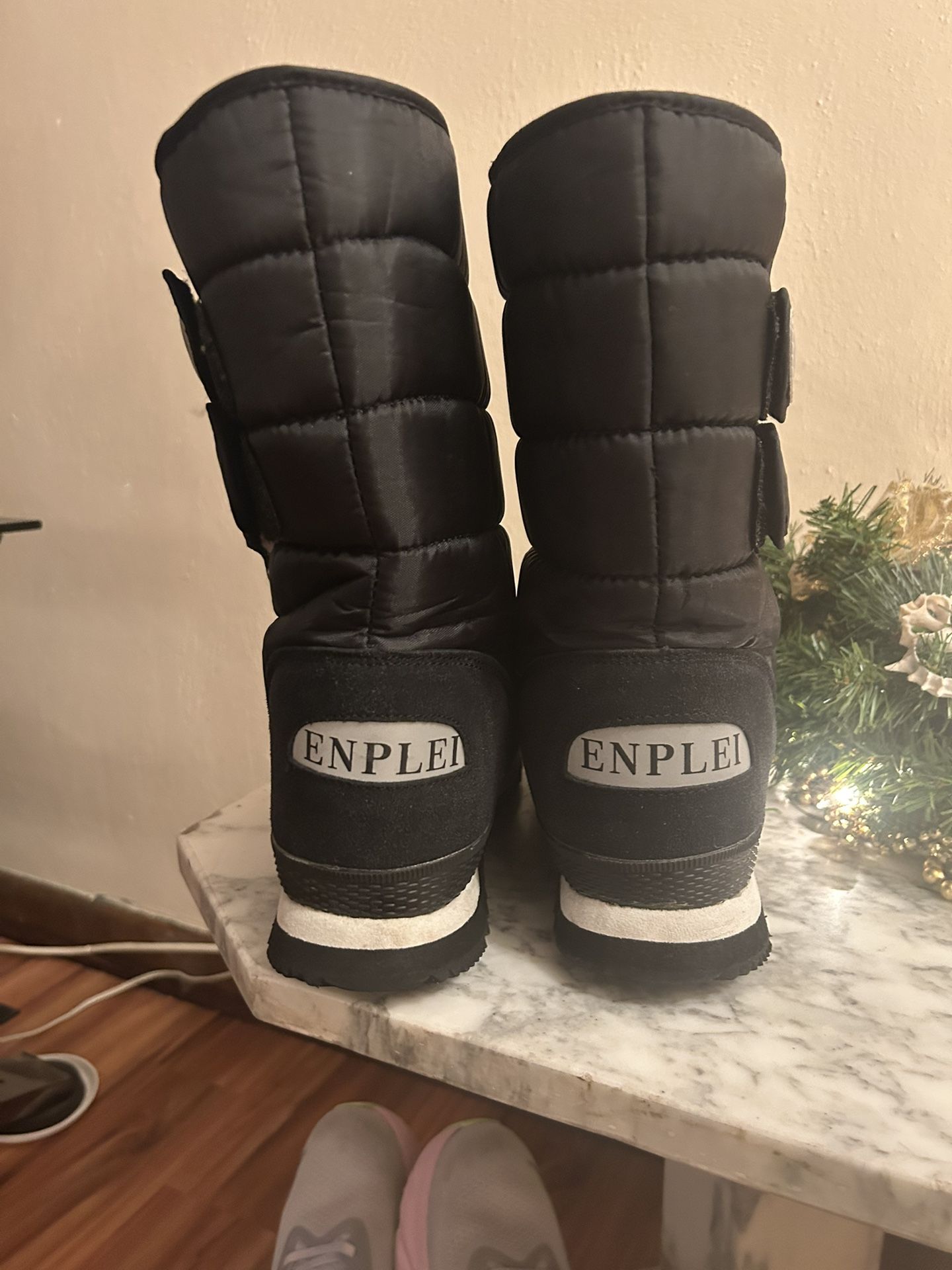 ENPLEI SNOW BOOTS