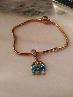Charm bracelet w/ elephant charm