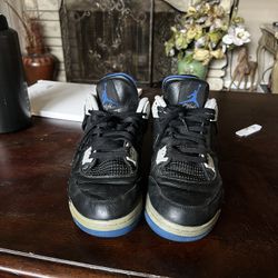 Jordan 4 