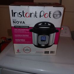 Insta Pot Brand New 40$ Obo