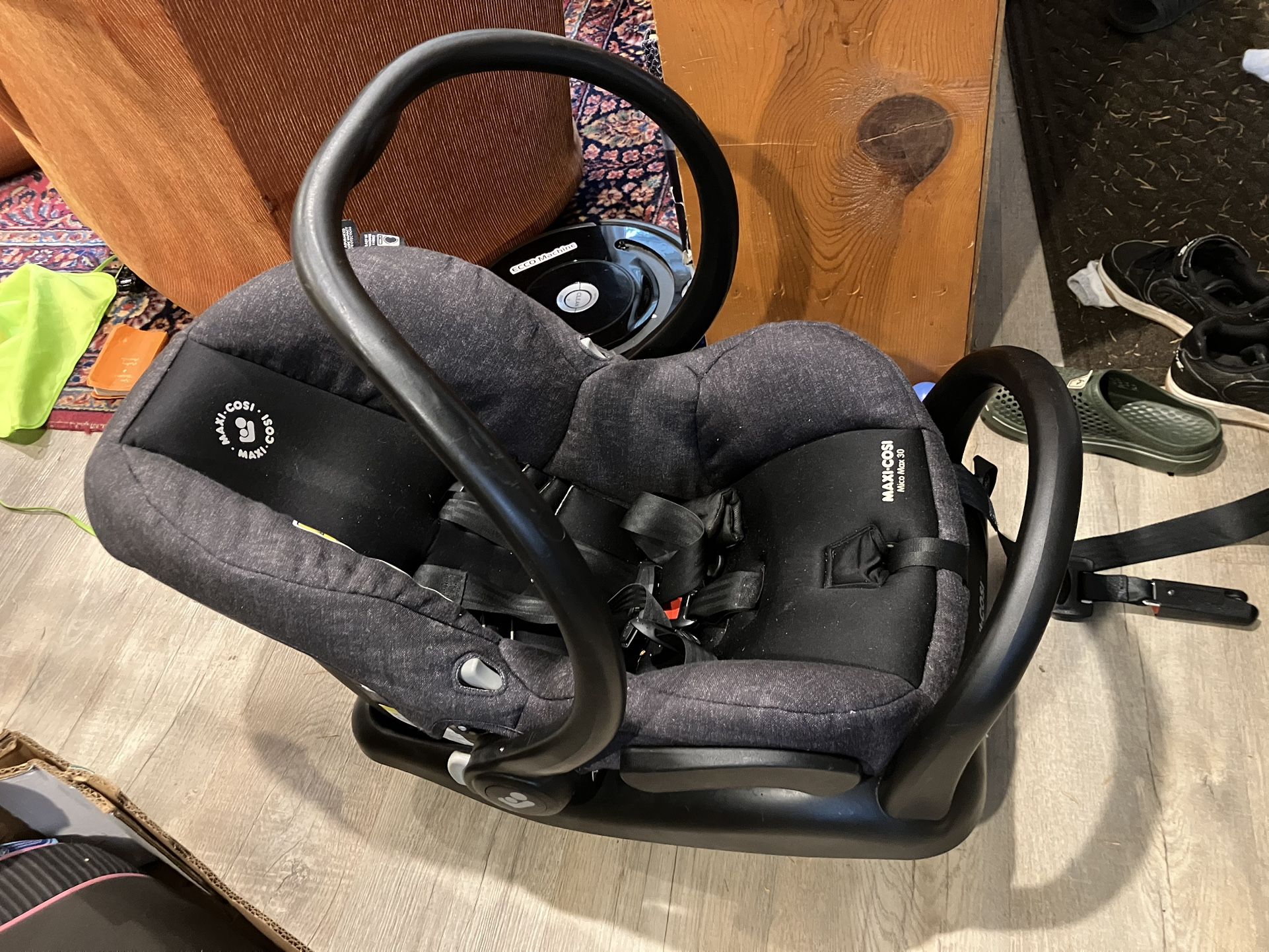 Maxi Cost Infant Car Seat