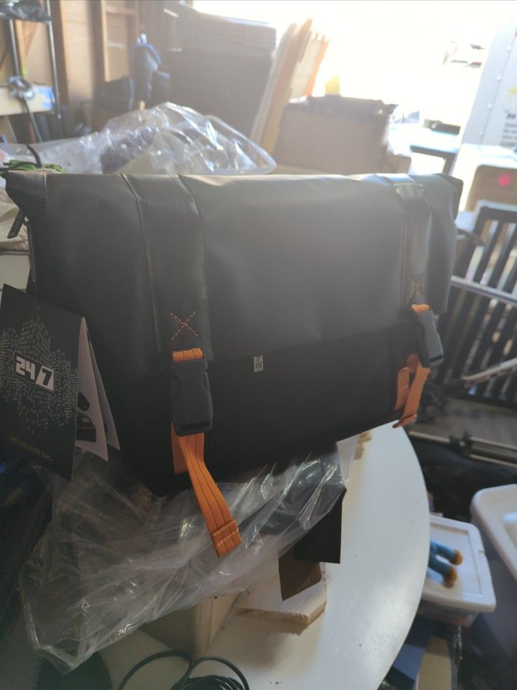 Messenger Bag