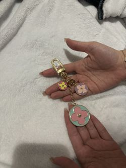 🎅🎄🎁 Floral Charm Keychain🎄🎁🎅