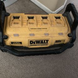 DeWalt Portable Power Station