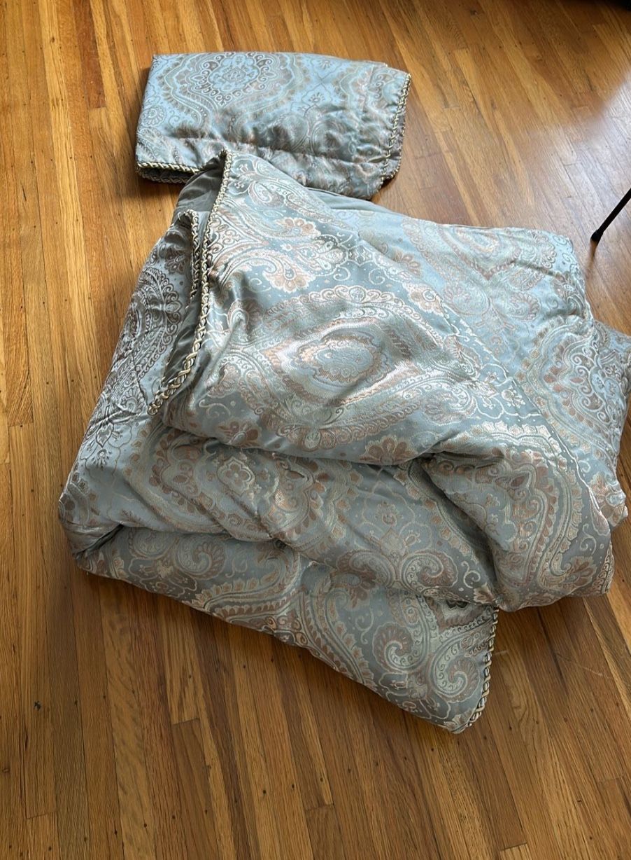 Comforter