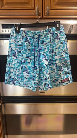 Vineyard Vines swim trunks youth size medium