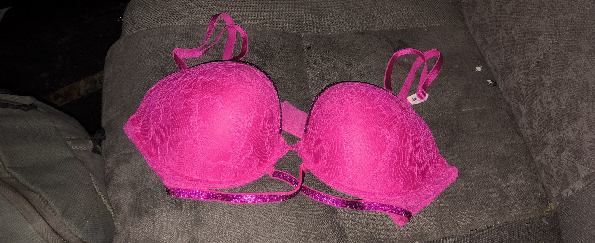 Brand New Victoria Secret Push Up Bra Size 36b