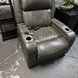 Power Reclining Chair 