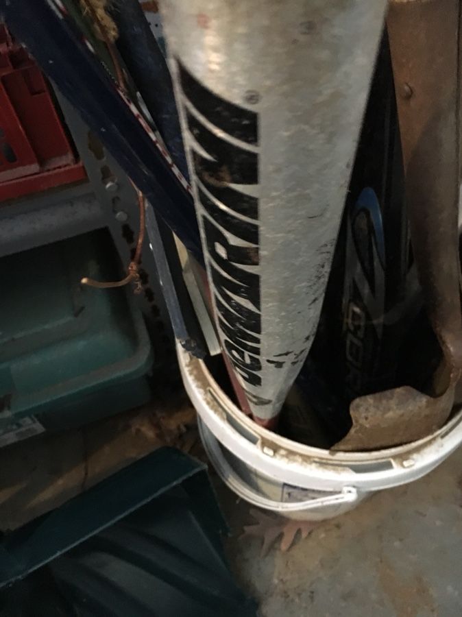 Various baseball bats including Easton - 20 each.