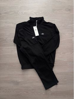 BLACK ALO QUARTERZIP PULLOVER STRAIGHT LEG SWEATSUITS (SIZE LARGE)