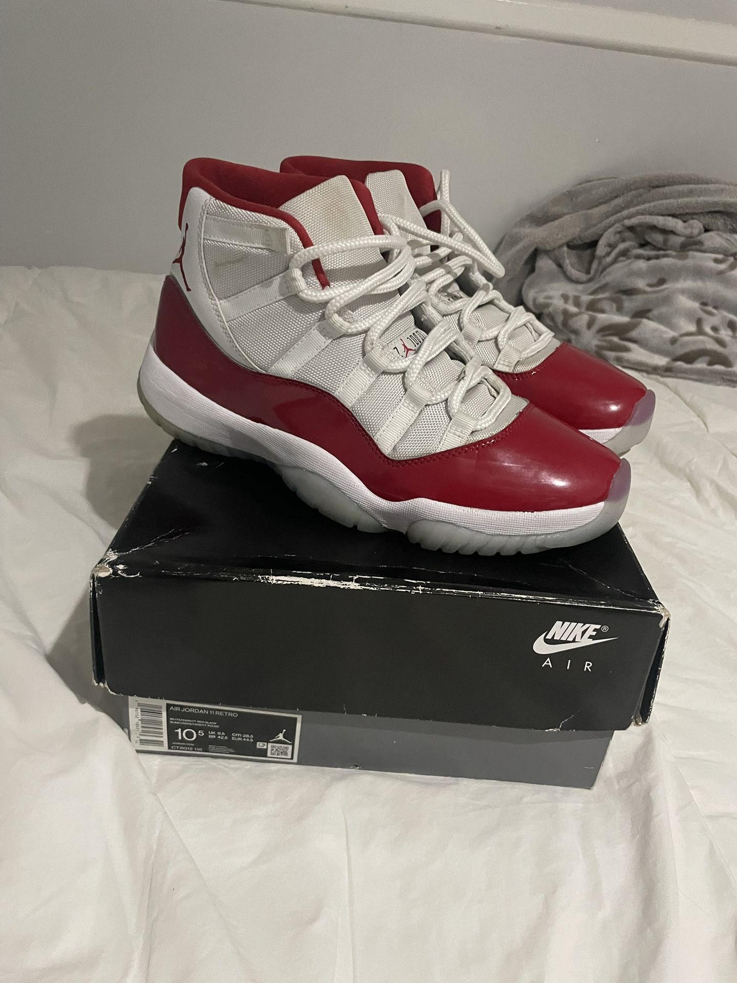 Jordan 11 Retro Cherry Size 10.5