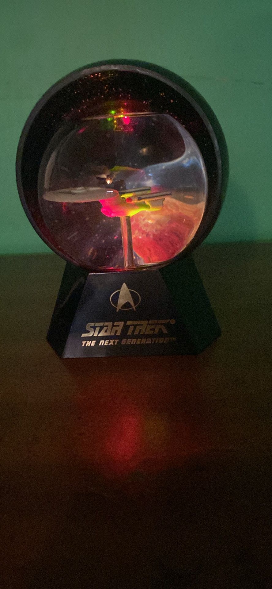 1993 Star Trek TNG Light-Up Globe