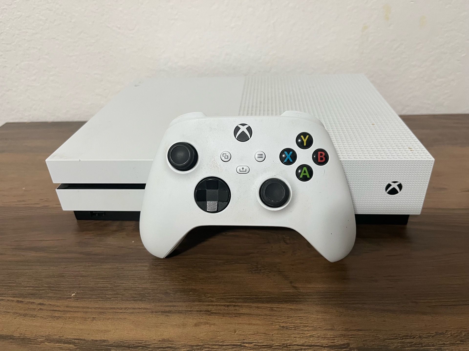 Xbox One S