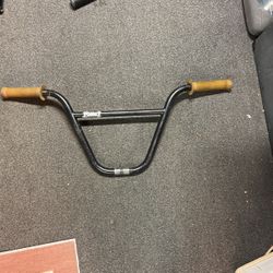 Bmx S&m Elevenz Handlebars With Fiend Grips And Kink Bar Ends