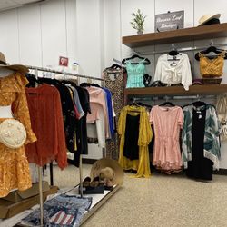 Boutique Inventory Lot Of 30 PCs 