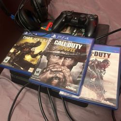 PS4 Slim (1 TB) Playset 