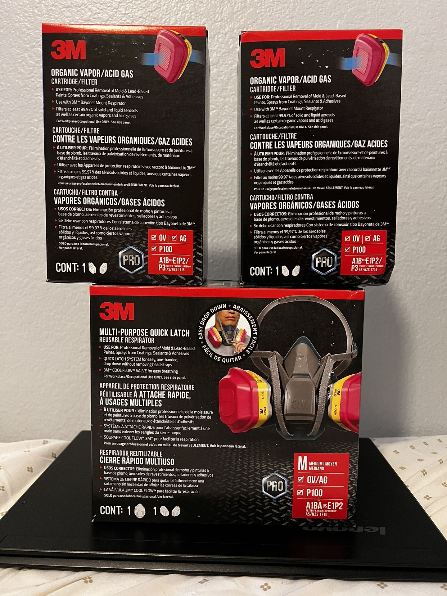 Proprietary quick latch design • Easy drop down mechanism for putting the facepiece on and off • Silicone faceseal for comfort durability and stabil