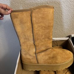 Brand New Women Boots/Botas Nuevas De Mujer 