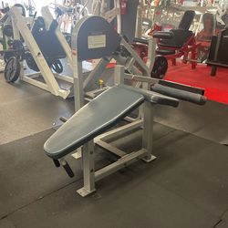 Strive Lying Leg Curl