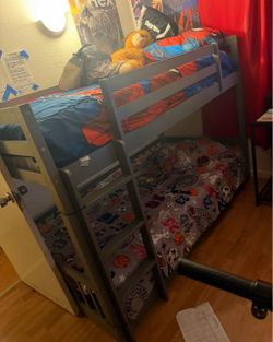 Bunk beds, twin size