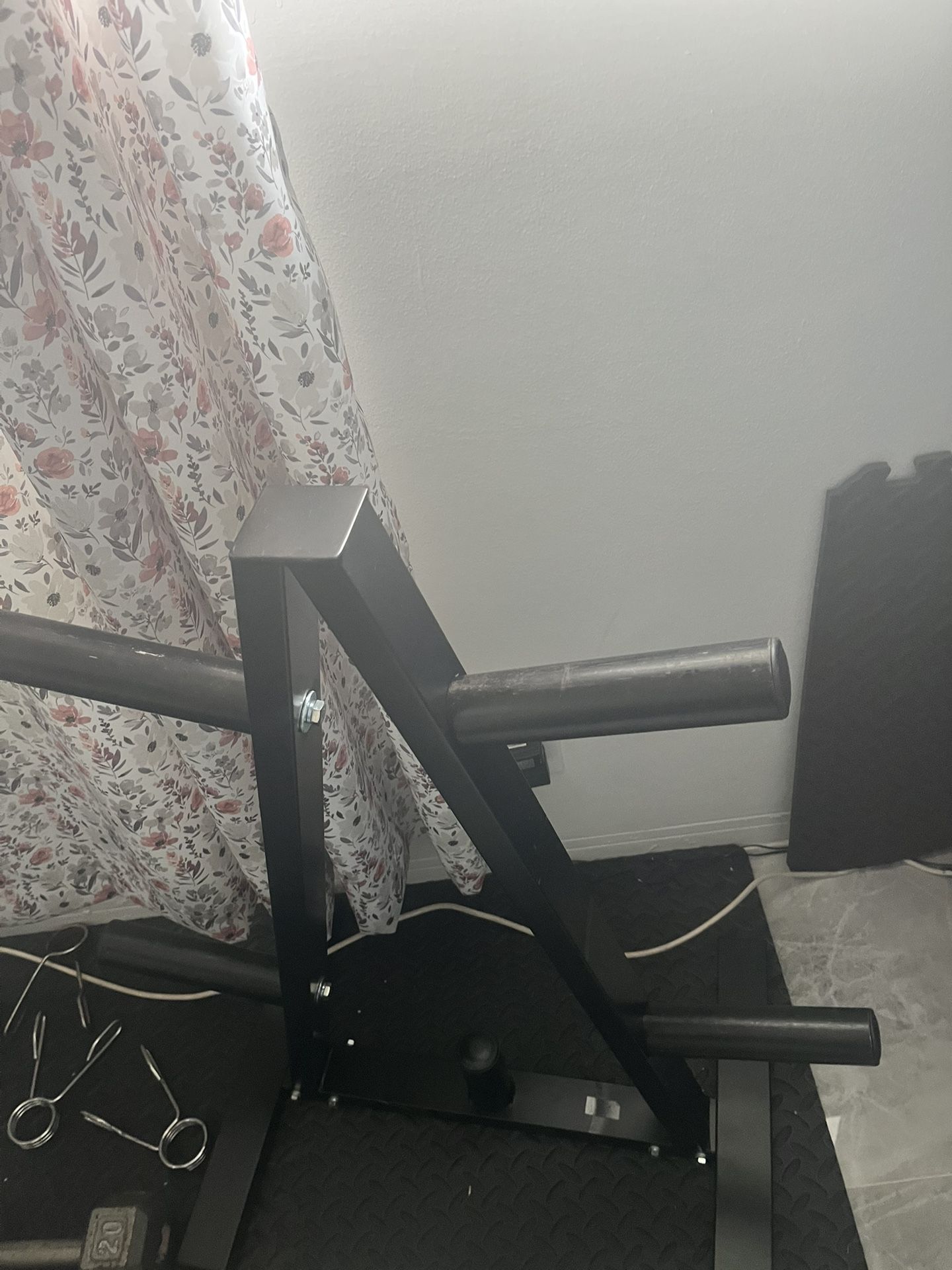 Weight tree weight rack for Olympic weights like new bought three months ago