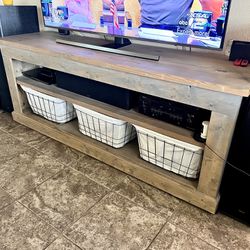 Solid Wood Entertainment Center / Tv Stand 
