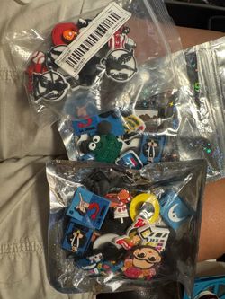 Mix Crocs Charms