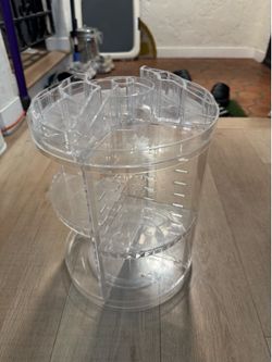 Acrylic makeup organizer