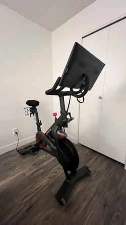 Peloton cross training bike