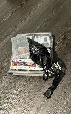 Dremel 200 w/ Accessory Kit