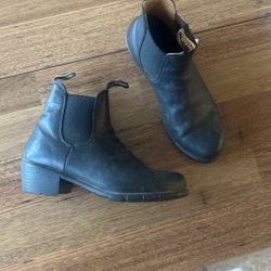 Blundstone 1671 Womens boot 8.5 