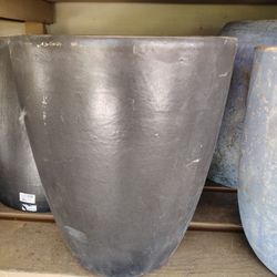 Plant Pot Round base 