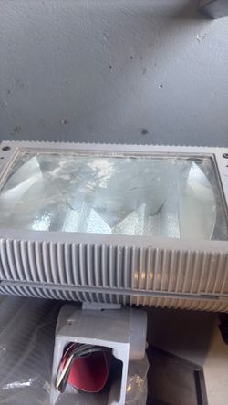 2 Big outdoor lights