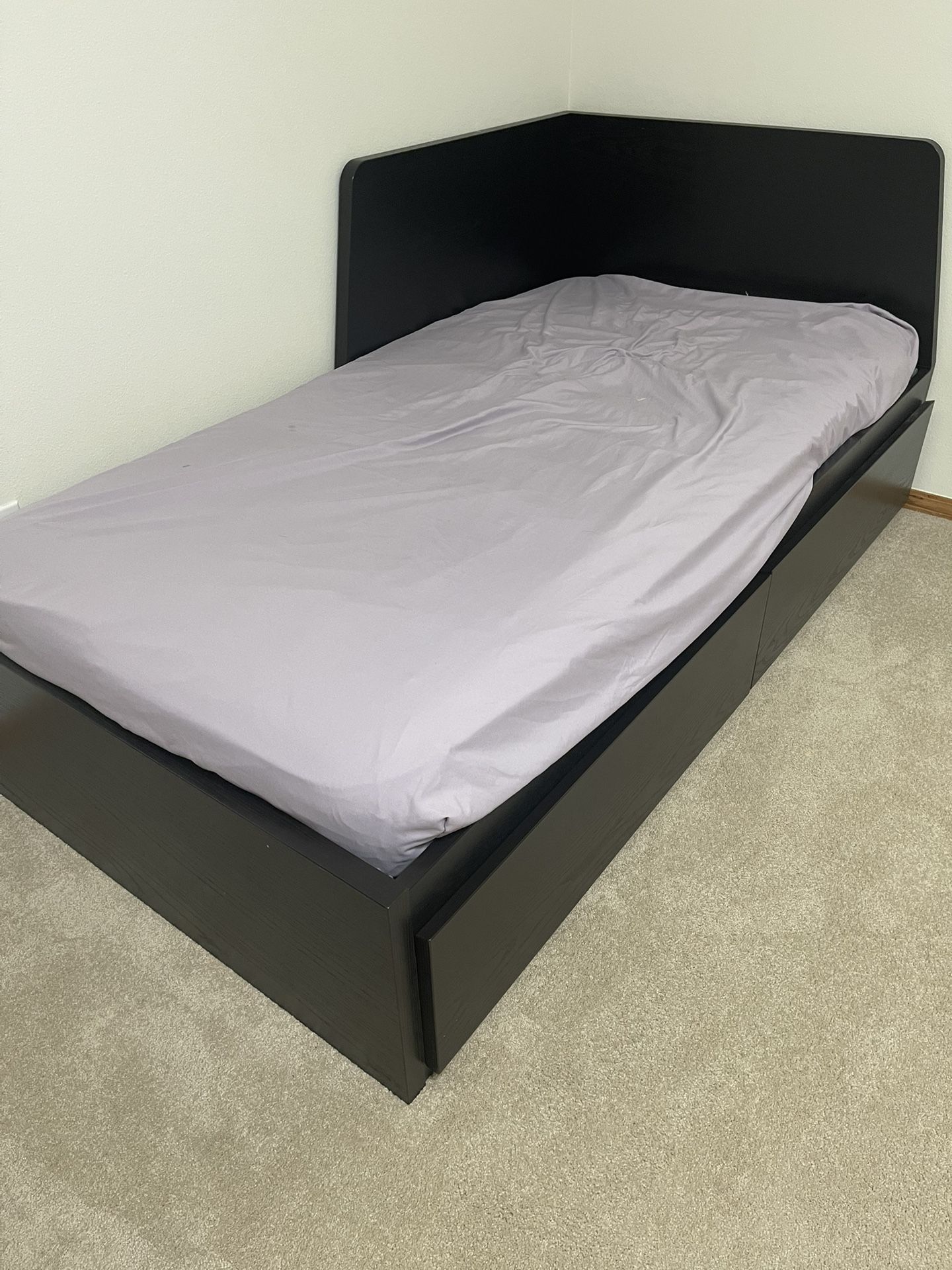 IKEA Twin Bed  Extendable Free Good Condition