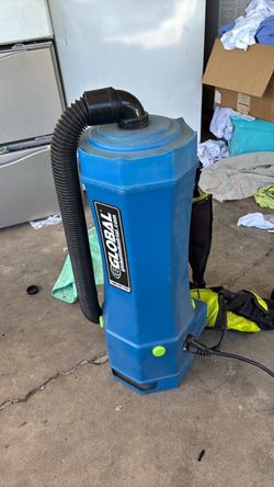 Backpack vacuum