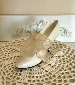 Vintage Collectible Miniature Shoe