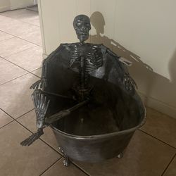 Metal Skeleton Ice Bucket
