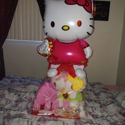 Big Hello Kitty Valentines Basket 