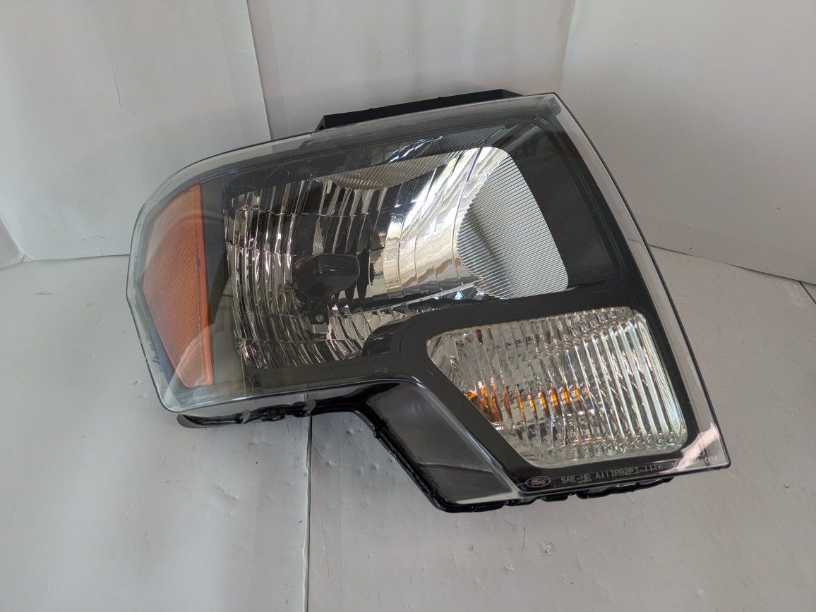 2009-2014 Ford F-150 Halogen Headlight Right passenger Side