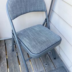 Max chief Cushioned Collapsable Chairs