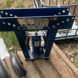 16 Ton Tubing/Pipe Bender 