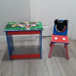 Mickey mouse Toddlers Desk 