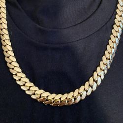 Cuban Link Chain Heavy 14k Gold plated 