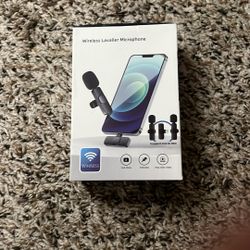 wireless lavaller microphone for interviews or skits